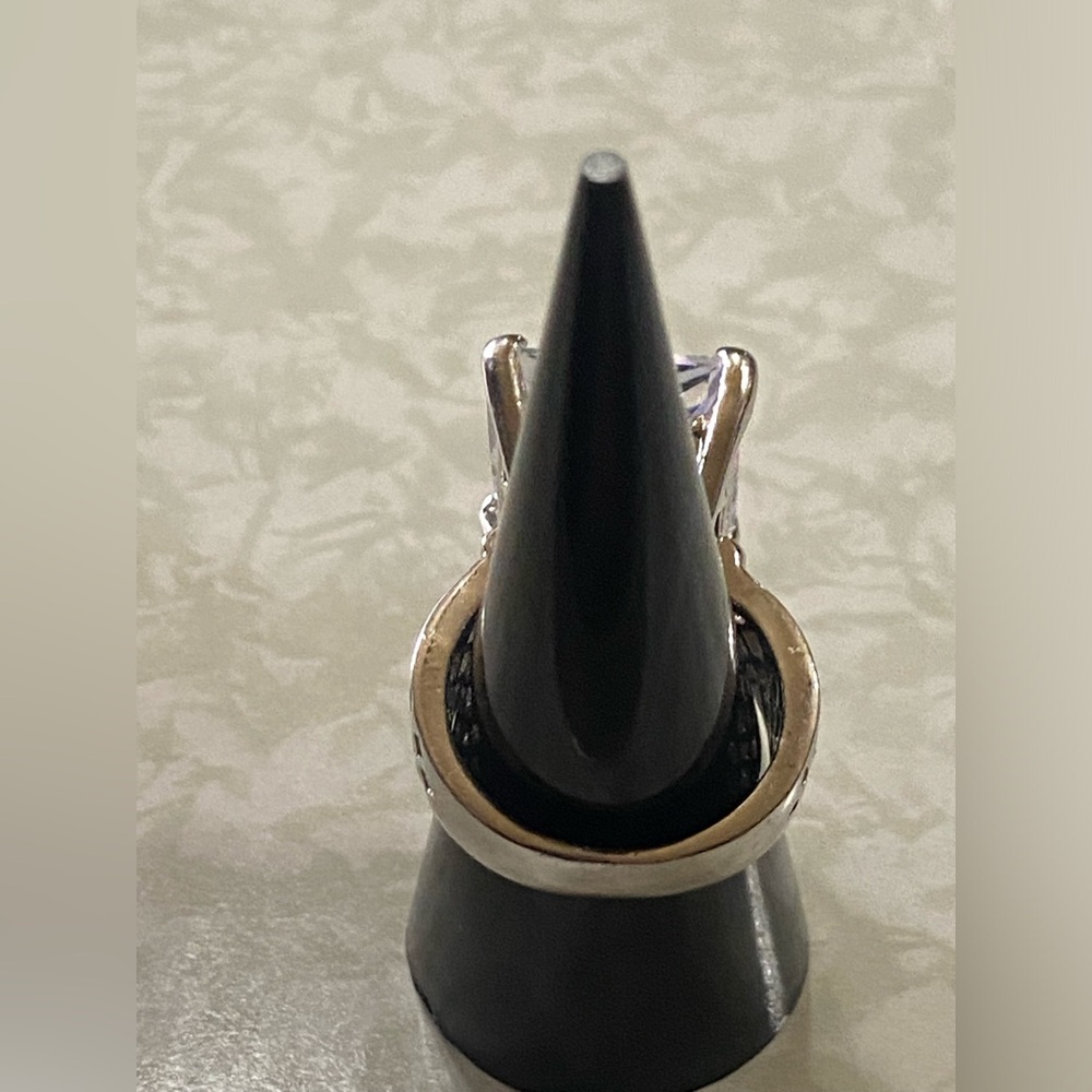 Statement Clear Glass Ring #9022 - Picture 12 of 13